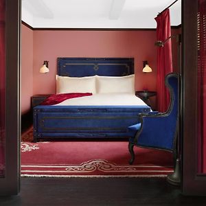 Gramercy Suite